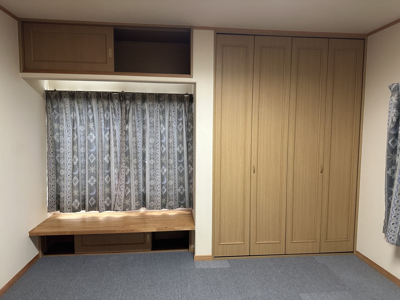 お子様の勉強スペースやパパママのワークスペースなど、マルチに使えて便利なお部屋