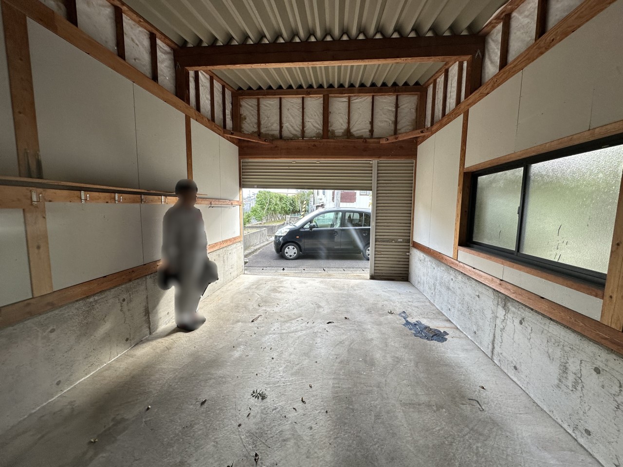 車庫付きなので、雨の日でも濡れることなく快適。紫外線から大切なお車を守ります！