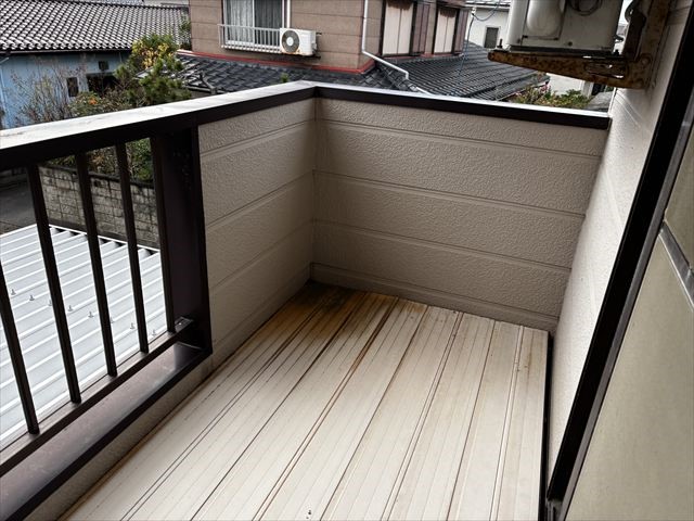洗濯物がたくさん干せ、日当たりも良いバルコニーです♪