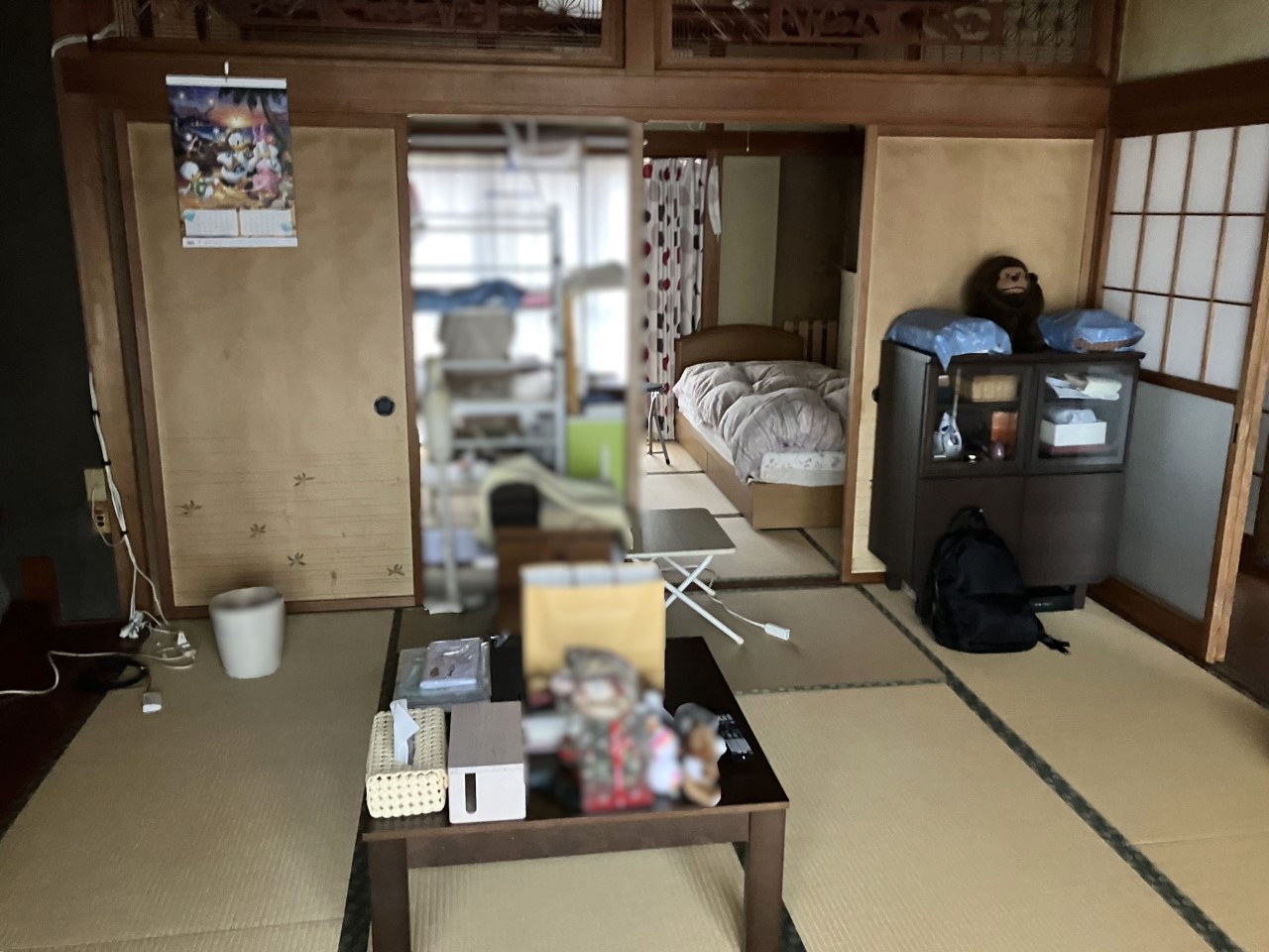 １階西側の和室２部屋（８帖・６帖）は、襖を開けることで１４帖の大空間に！親戚の集まりや広々としたリビングとして活用できるほか、襖を閉めればそれぞれの独立した個室としても機能します！