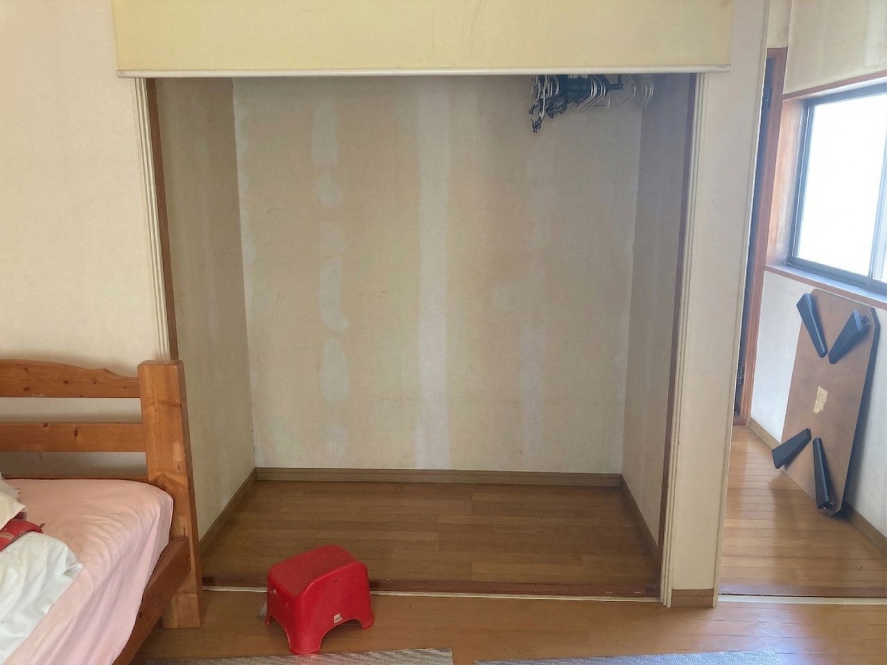 【8帖洋室】収納付きで8帖のお部屋をめいぱい使うことができます♪※2026年3月撮影