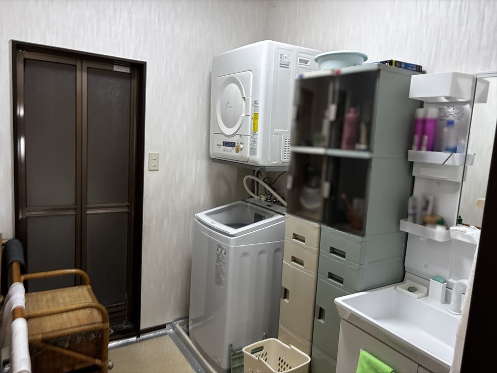 【脱衣所】※残置物は撤去いたします。※2026年4月撮影