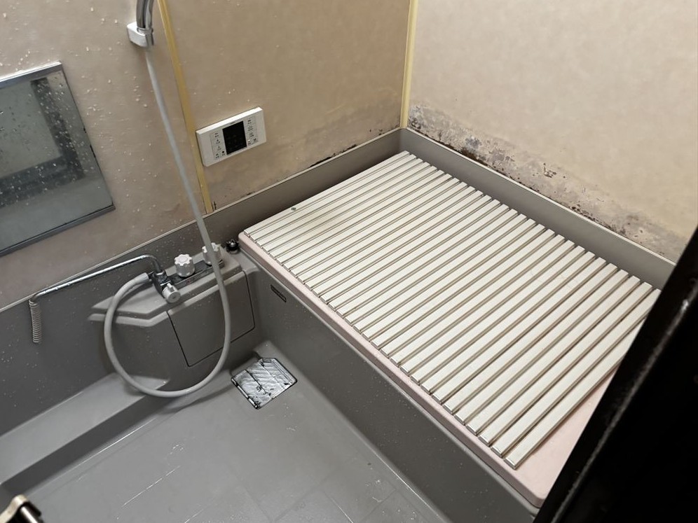 【浴室】シンプルで清潔感のある浴室です♪※2026年4月撮影