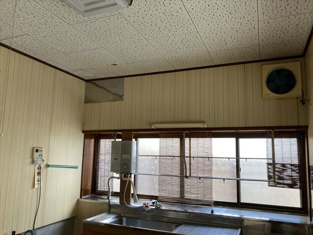 ◆キッチン｜6帖のゆったりとした独立型キッチン。調理中の「におい」や「音」がお部屋に伝わりにくいため、家族の団らんや来客時も気兼ねなくお料理ができます。