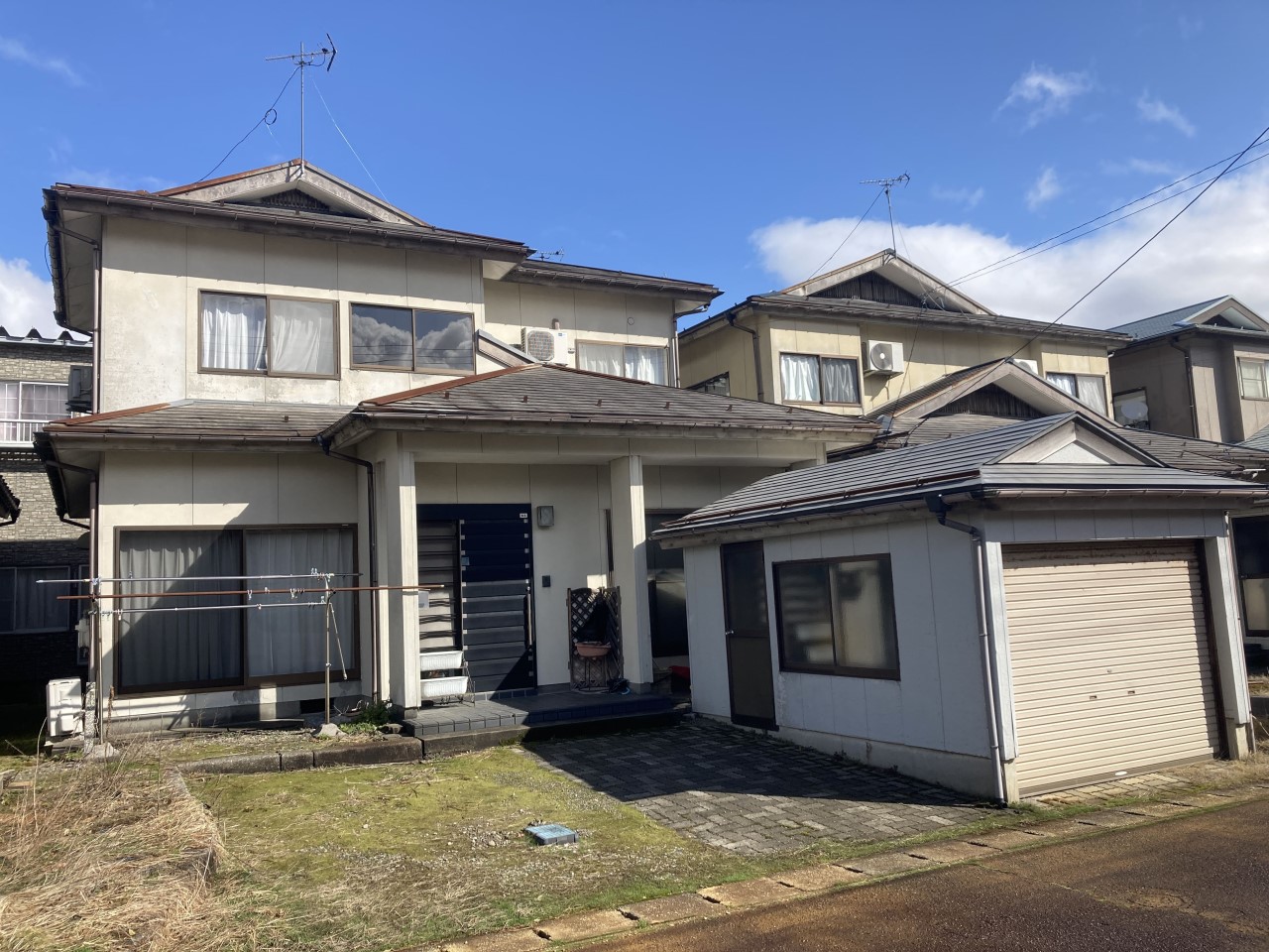 【外観】R越後線『粟生津』駅まで徒歩10分（約800ｍ）の立地です♪※2026年3月撮影