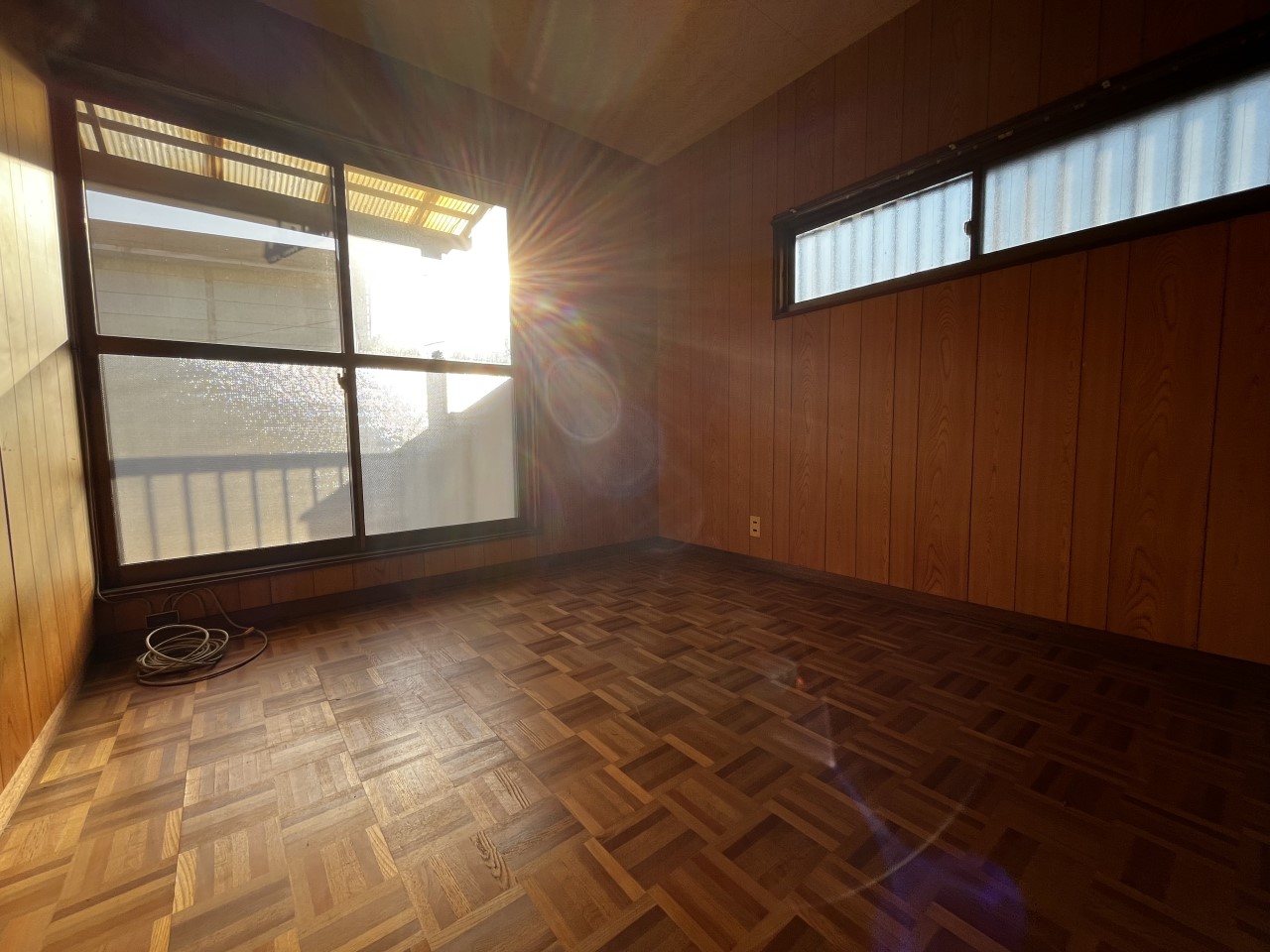 【洋室】※リフォーム前の写真です。（２０２６年１月撮影）