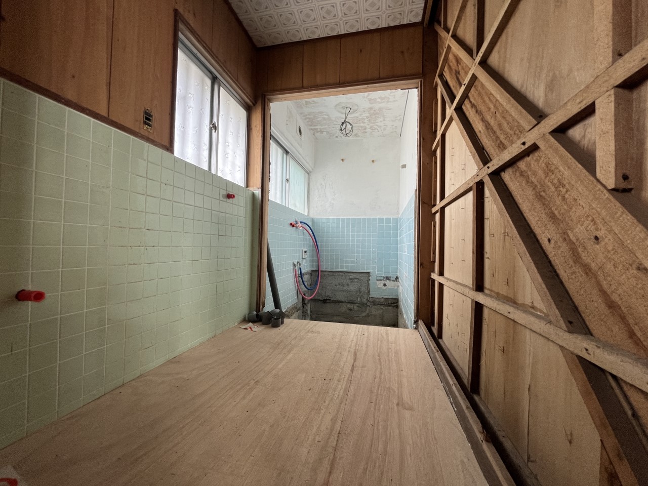 【洗面所】※リフォーム中の写真です。（２０２６年４月撮影）