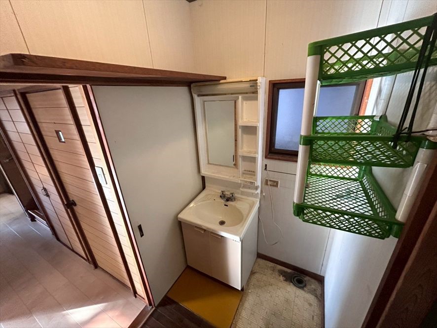 【洗面脱衣所】洗濯機が置ける広さの洗面脱衣所♪（２０２６年３月撮影）