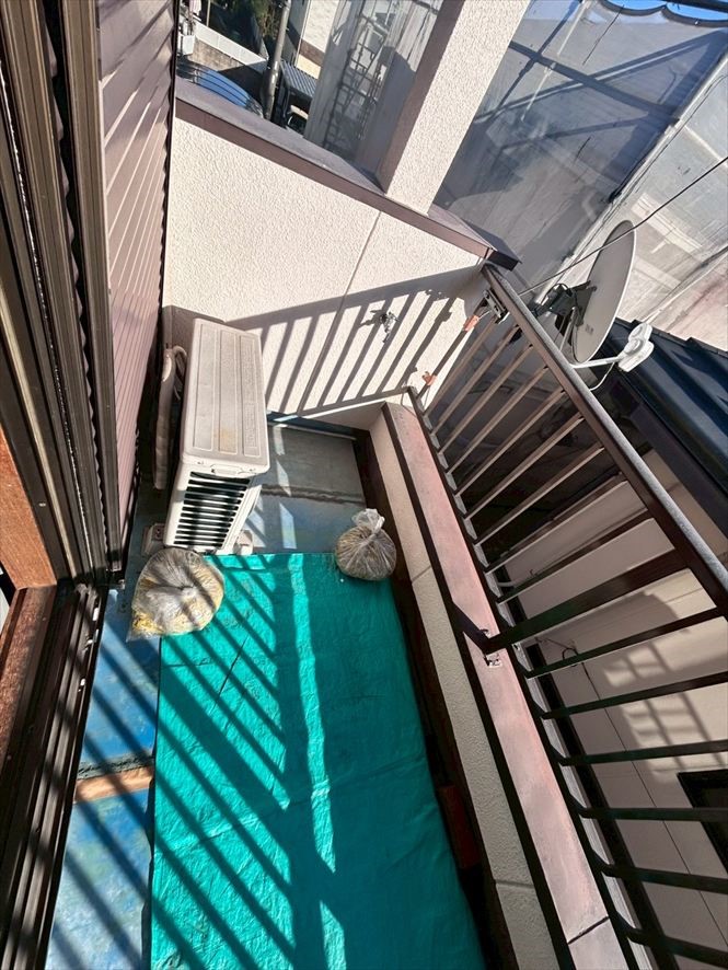 【バルコニー】２部屋から出入りできます♪（２０２６年３月撮影）