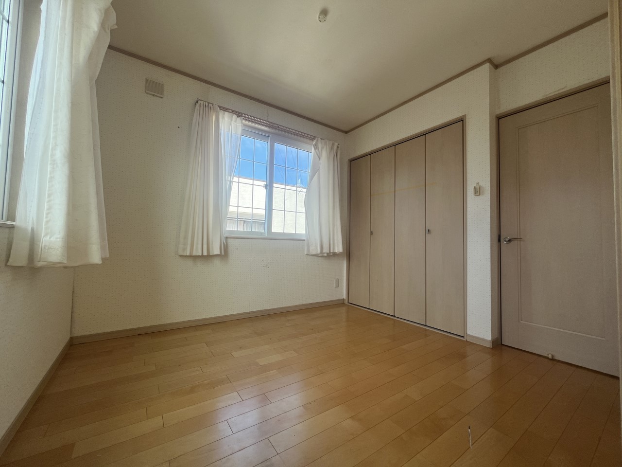 【２F北東洋室】※現況販売となります。（２０２６年３月撮影）