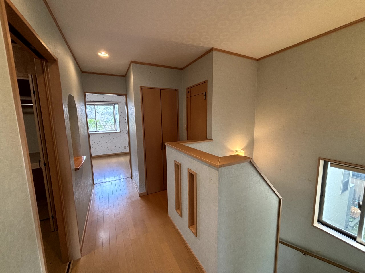 【２Fホール】※現況販売となります。（2026年３月撮影）開放感のある２Fホール♪