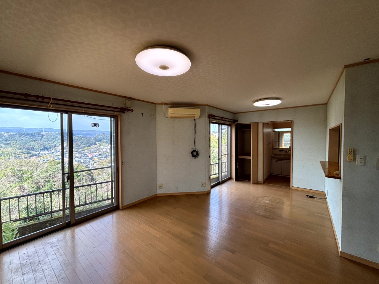 【LDK】※現況販売となります。（2026年３月撮影）広いリビング♪日当りも良く過ごしやすい♪