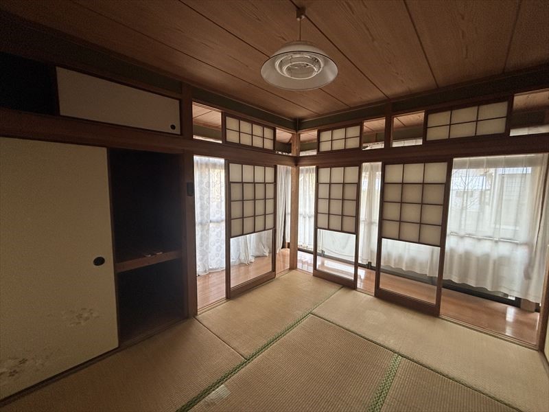 【和室】※現況販売となります（2026年4月撮影）障子を開けると沢山の光が差し込みます♪