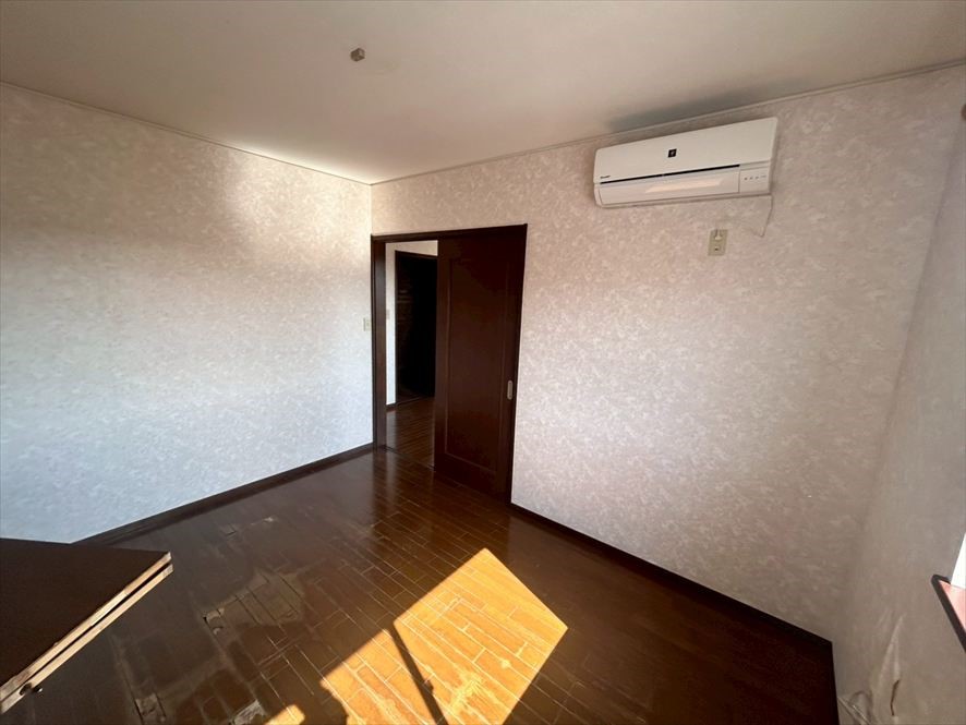 【２F洋室】※現況販売となります（2026.4月撮影）子供部屋におすすめの6帖の洋室♪