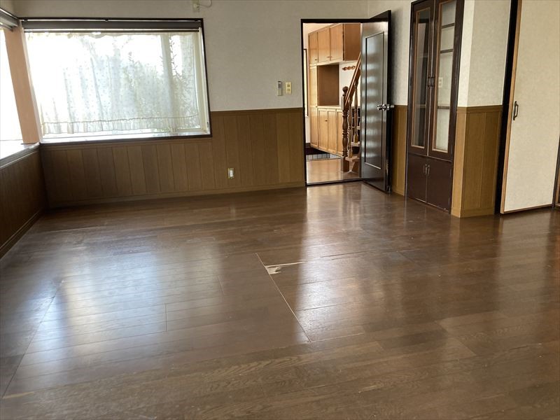 【LDK】※現況販売となります（2026年4月撮影）リビング広々24帖♪家具を置いてもゆとりのある空間です♪