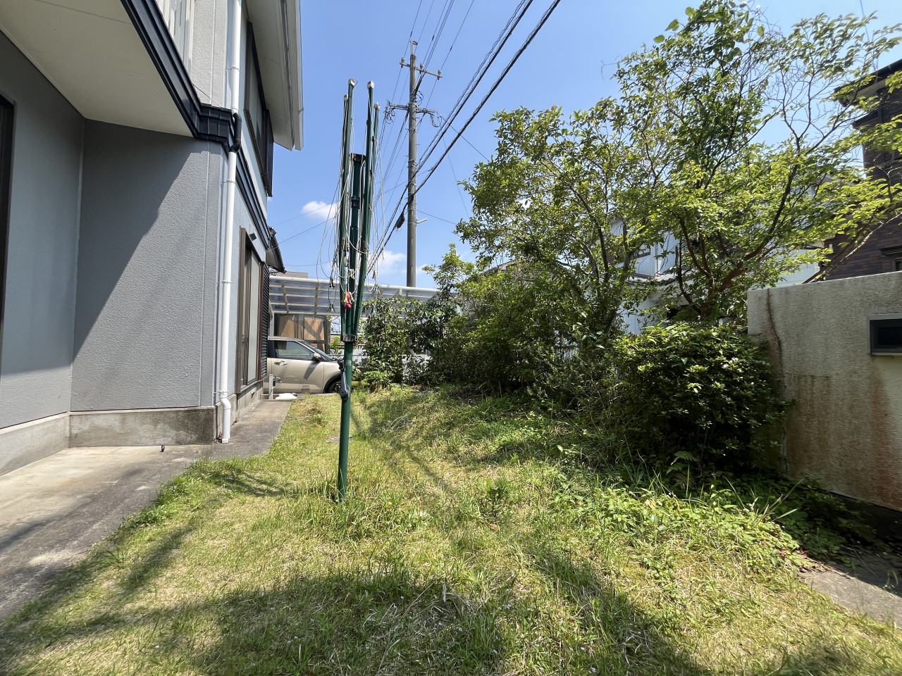 【庭】※現況販売となります（２０２６年５月撮影）