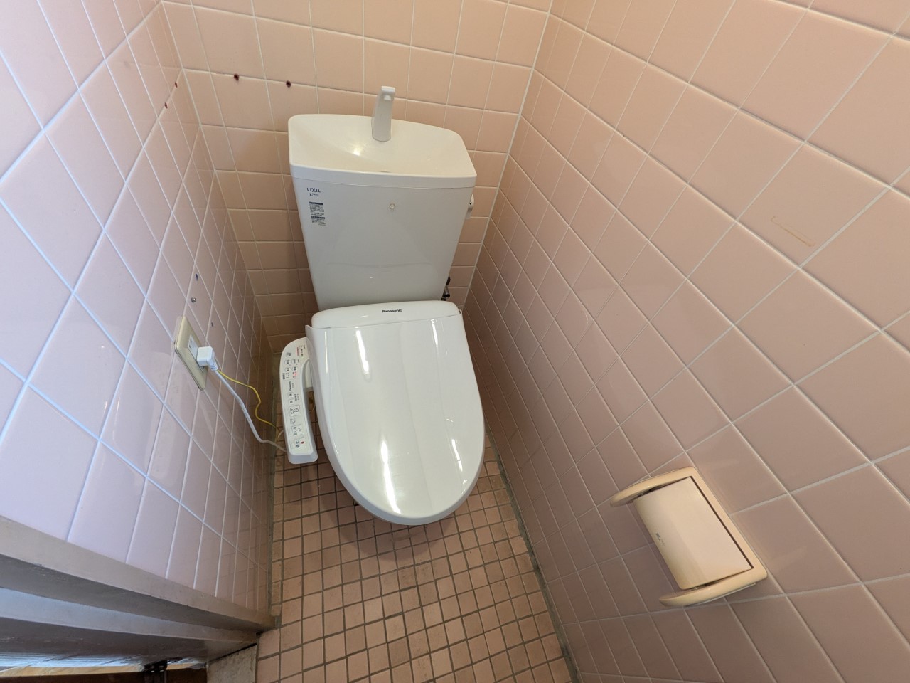 【トイレ】ウォシュレットがついています（2026年3月撮影）