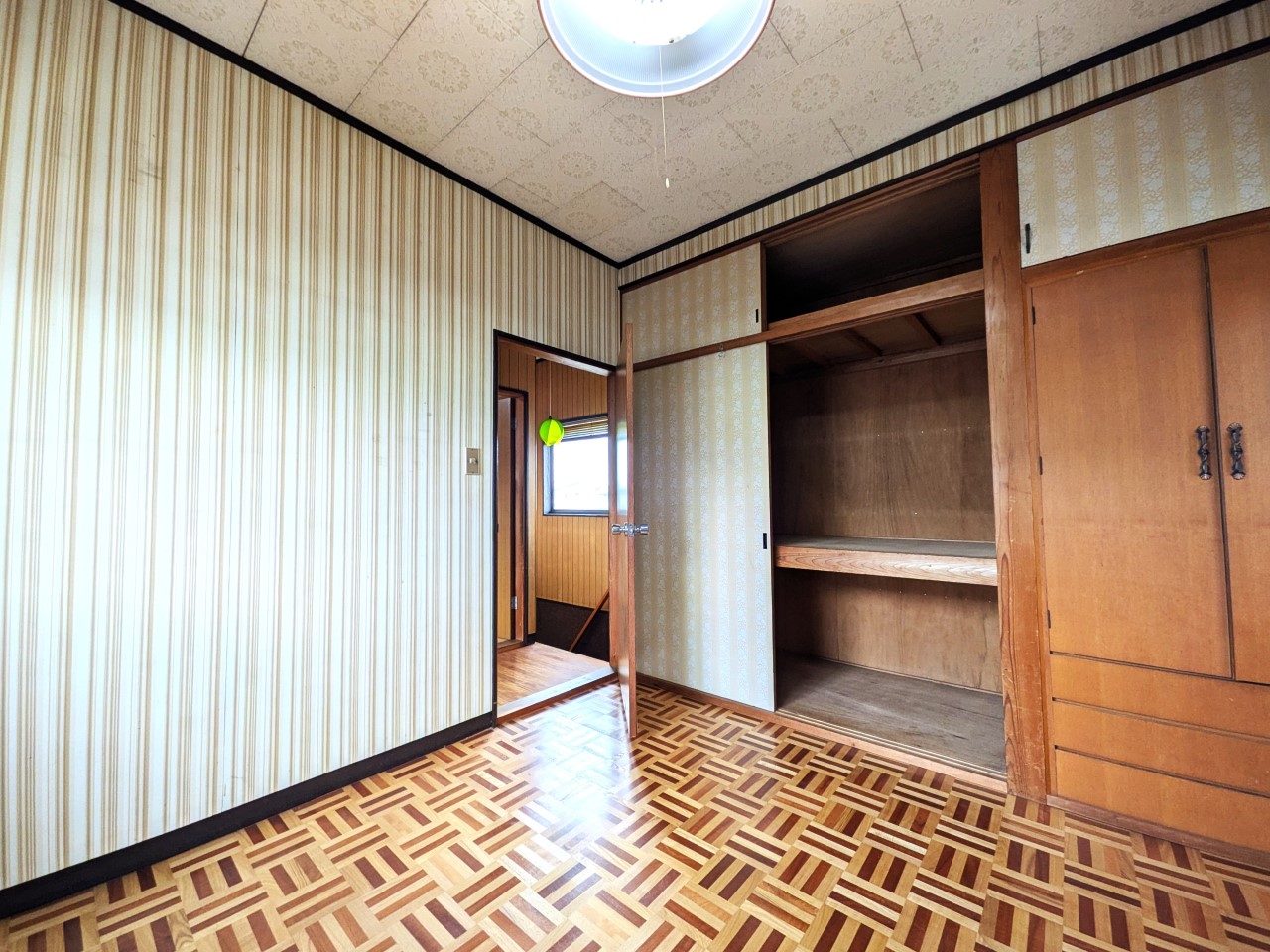 【2F洋室】収納がついています（2026年3月撮影）