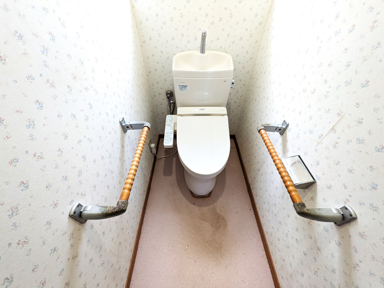 【トイレ】手すりのついたトイレです（2026年3月撮影）