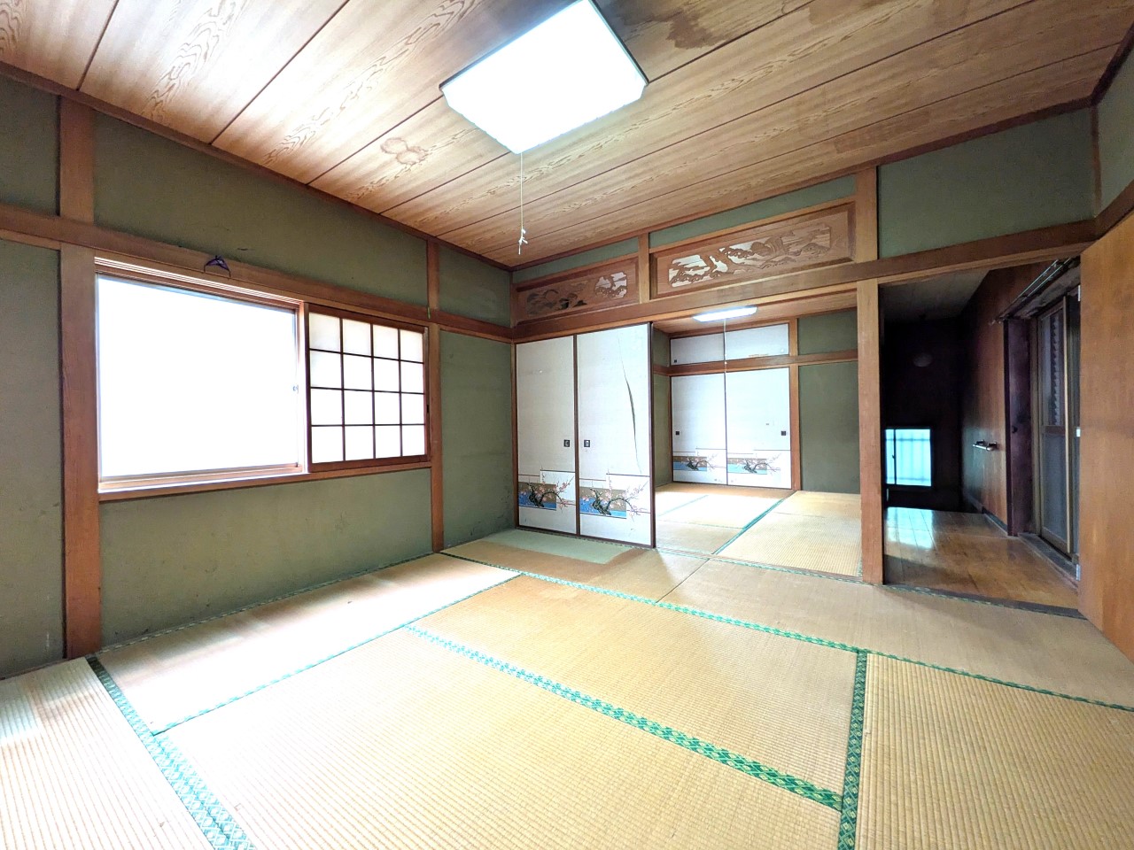 【2F西側和室】襖を外せば広々した空間になります♪（2026年4月撮影）