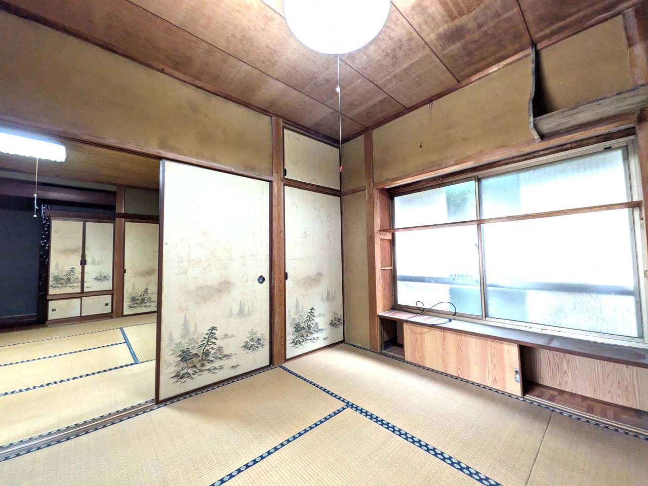 【1F東側和室】日当たりが良いのでお洗濯ものを干したり日向ぼっこをするのにピッタリ♪（2026年4月撮影）