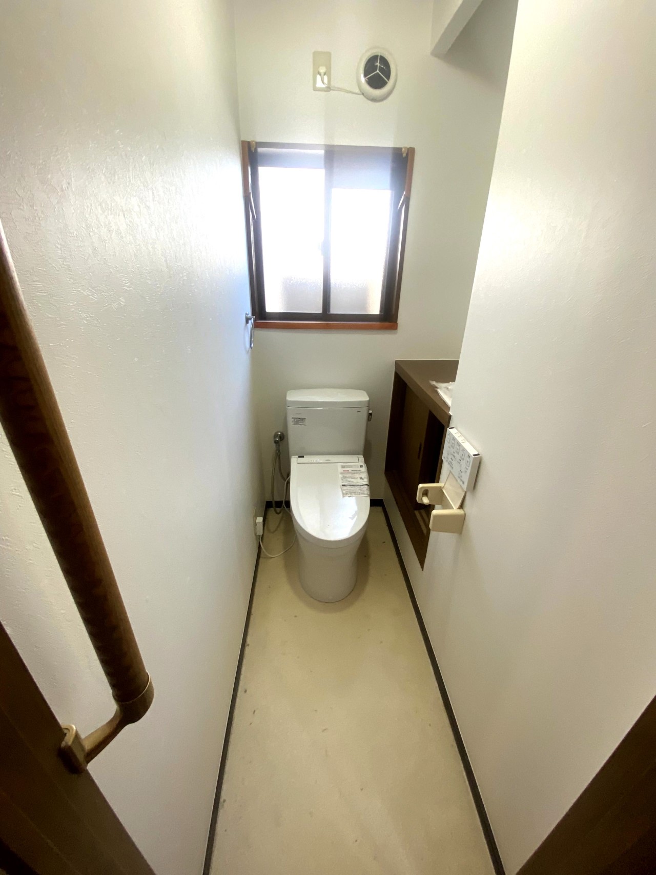 【トイレ】窓がついているので換気もらくらく♪（2026年4月撮影）