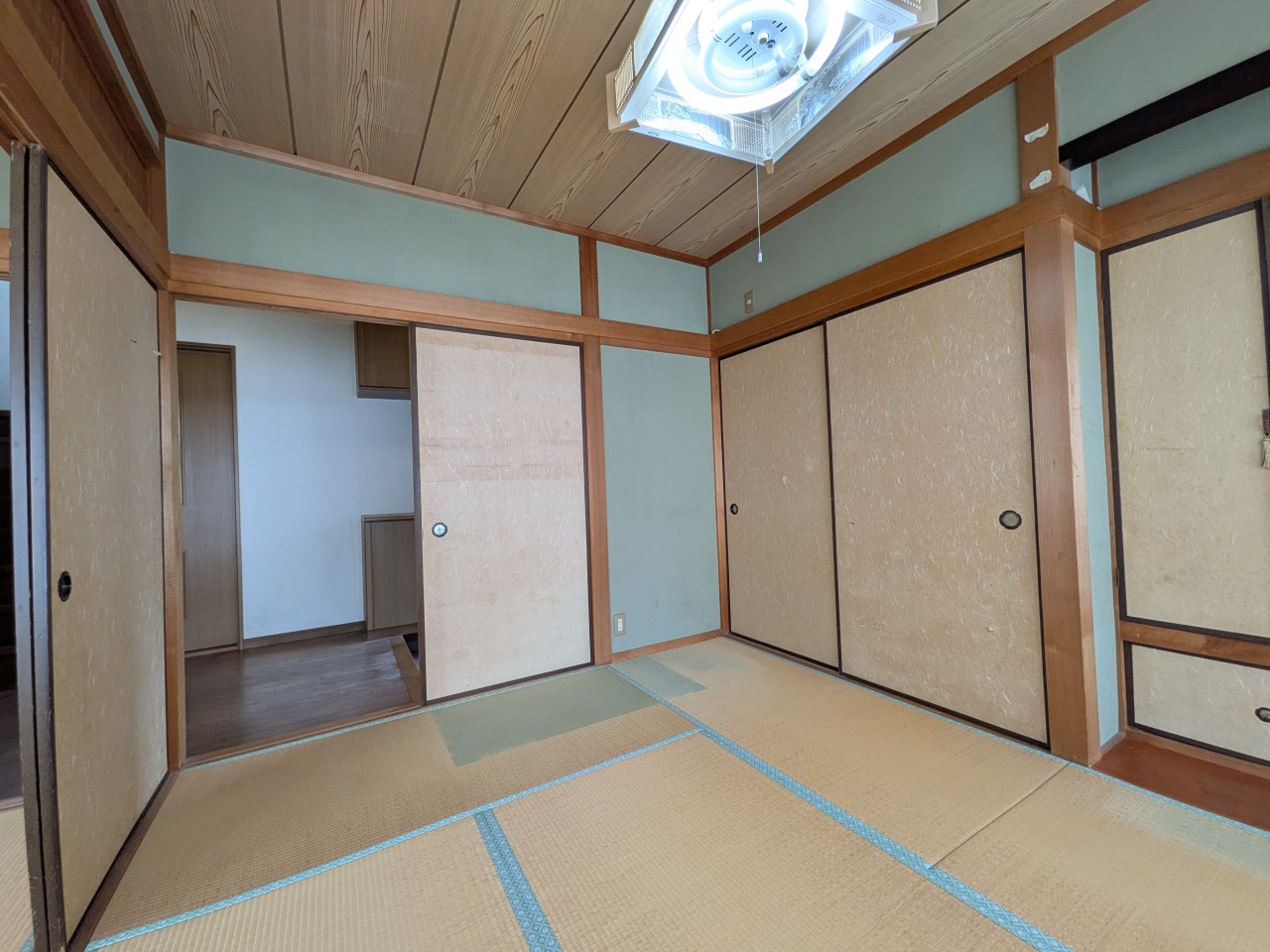 【1F東側和室】大きな押入れ付きなので日用品やお布団なども沢山しまえます♪（2026年4月撮影）