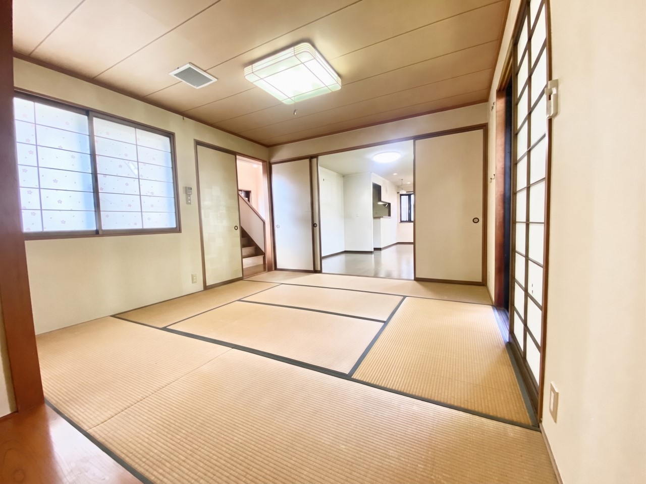 【1F和室】和室でしか感じることのできない趣のある空間です（2026年6月撮影）