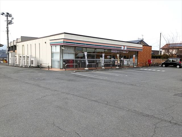 セブンイレブン宇城御領店(500m)-