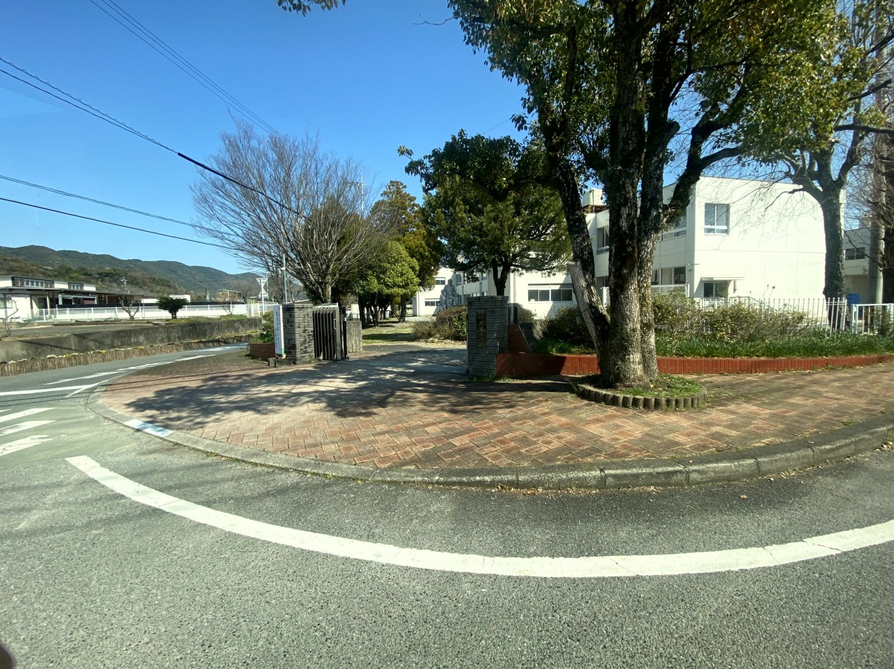 宇土市立花園小学校(1700m)-