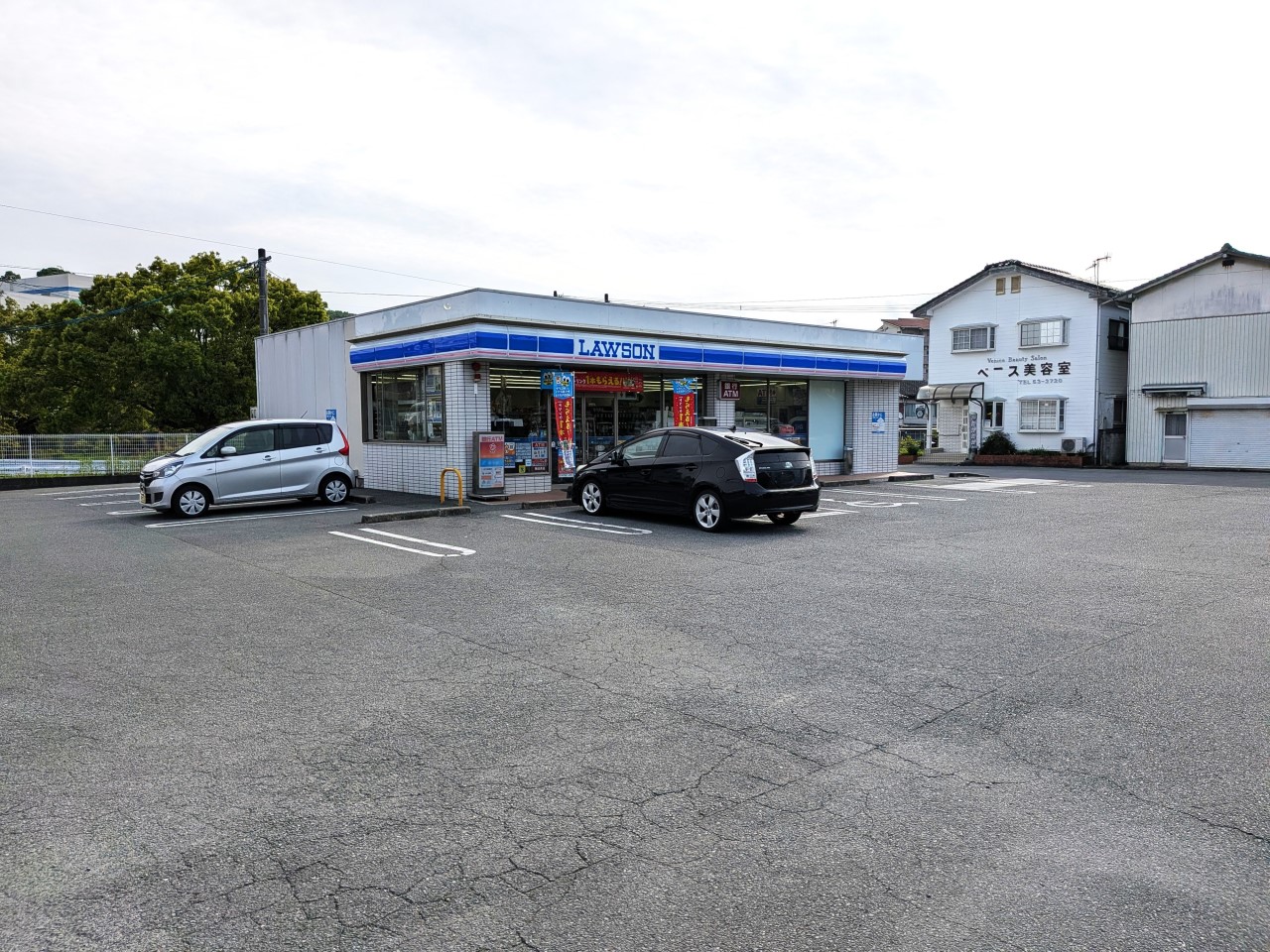 ローソン大牟田新勝立店(950m)-