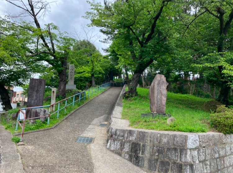 丹八山公園(200m)-
