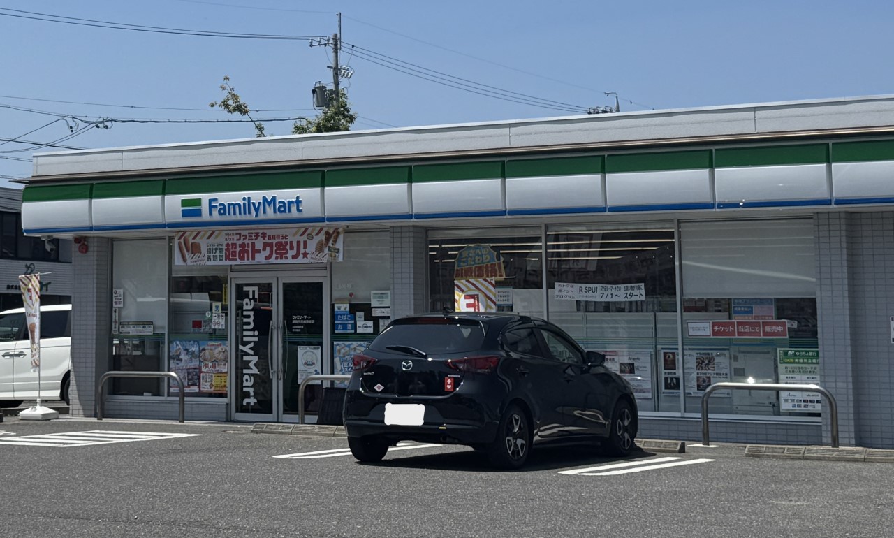 ファミリーマート津島市民病院前店(500m)-