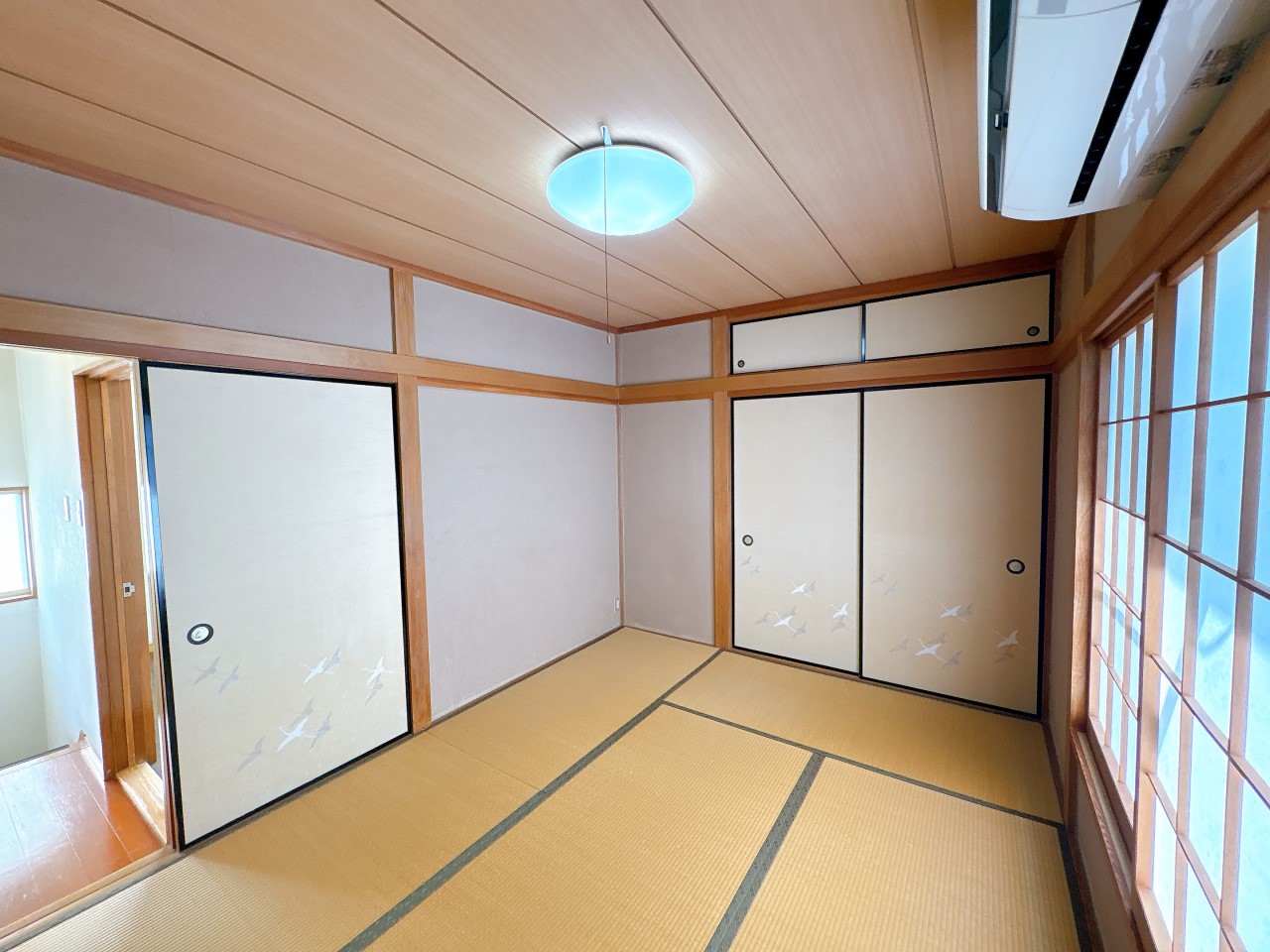 ◆2階和室｜ご親戚やご友人がお泊りになっても和室でゆっくりとお寛ぎいただけます♪