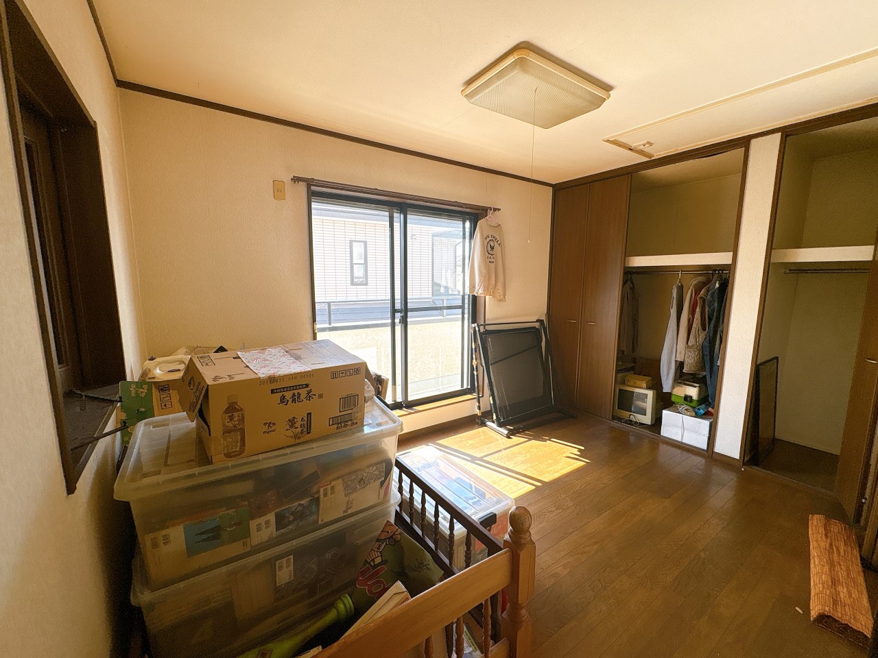 クローゼット付きで収納力も確保された快適空間