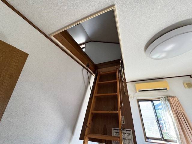 ◆収納｜小屋裏収納への階段が格納されているので必要な時にだけ出し入れできます！