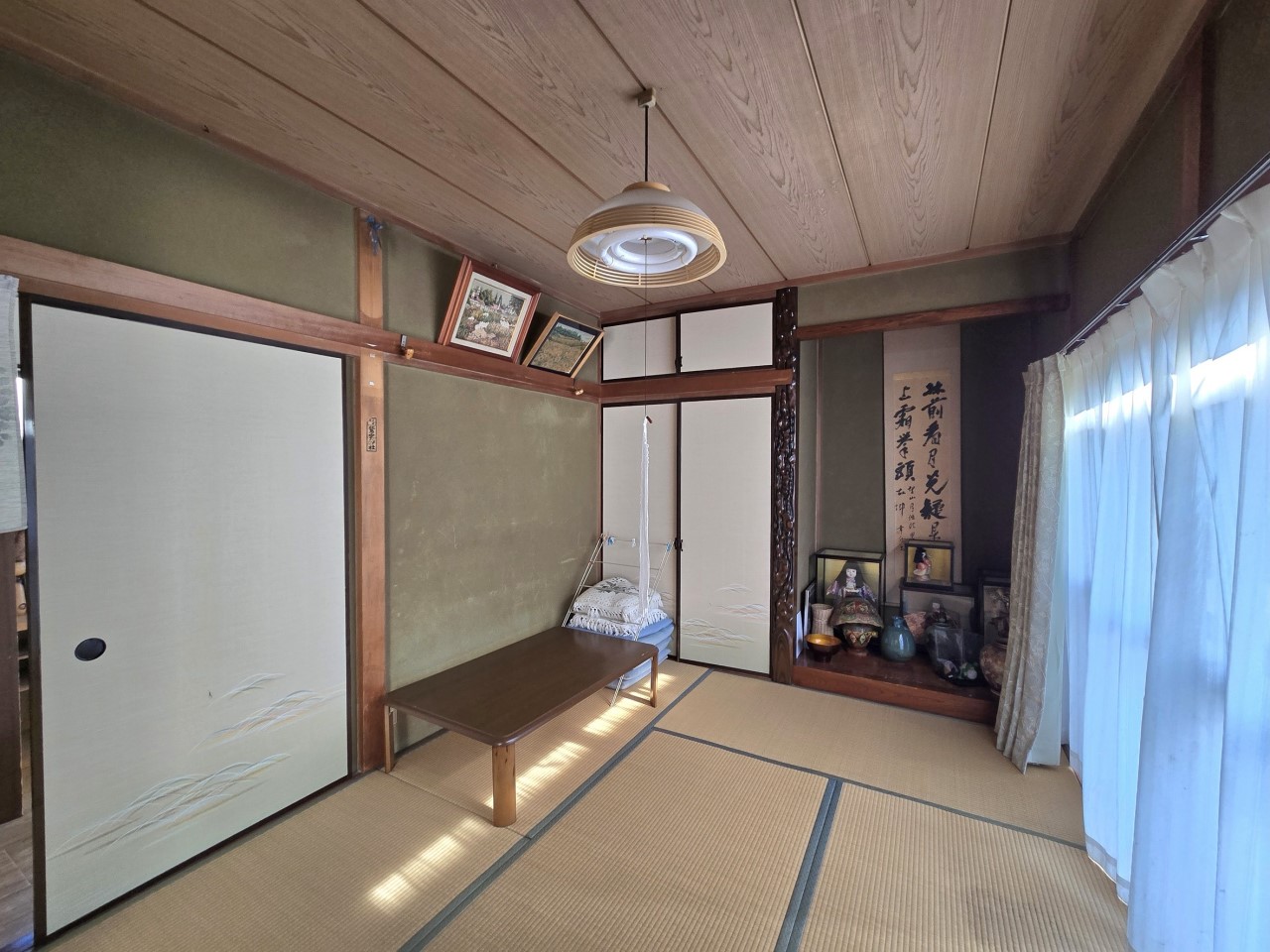 1F和室は客間やリビングの延長としても最は