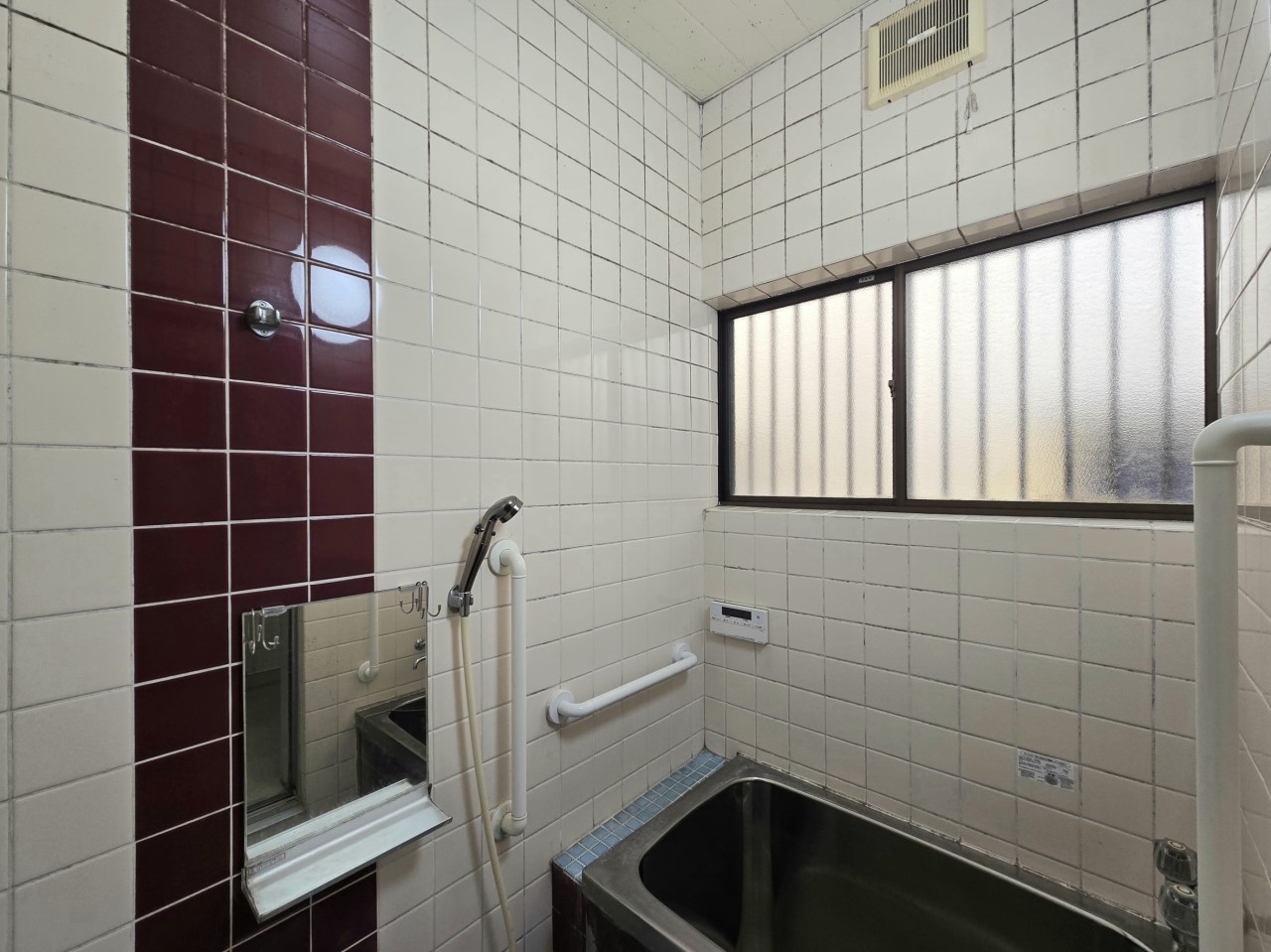 ◆浴室｜窓付きで換気をしやすい浴室です！