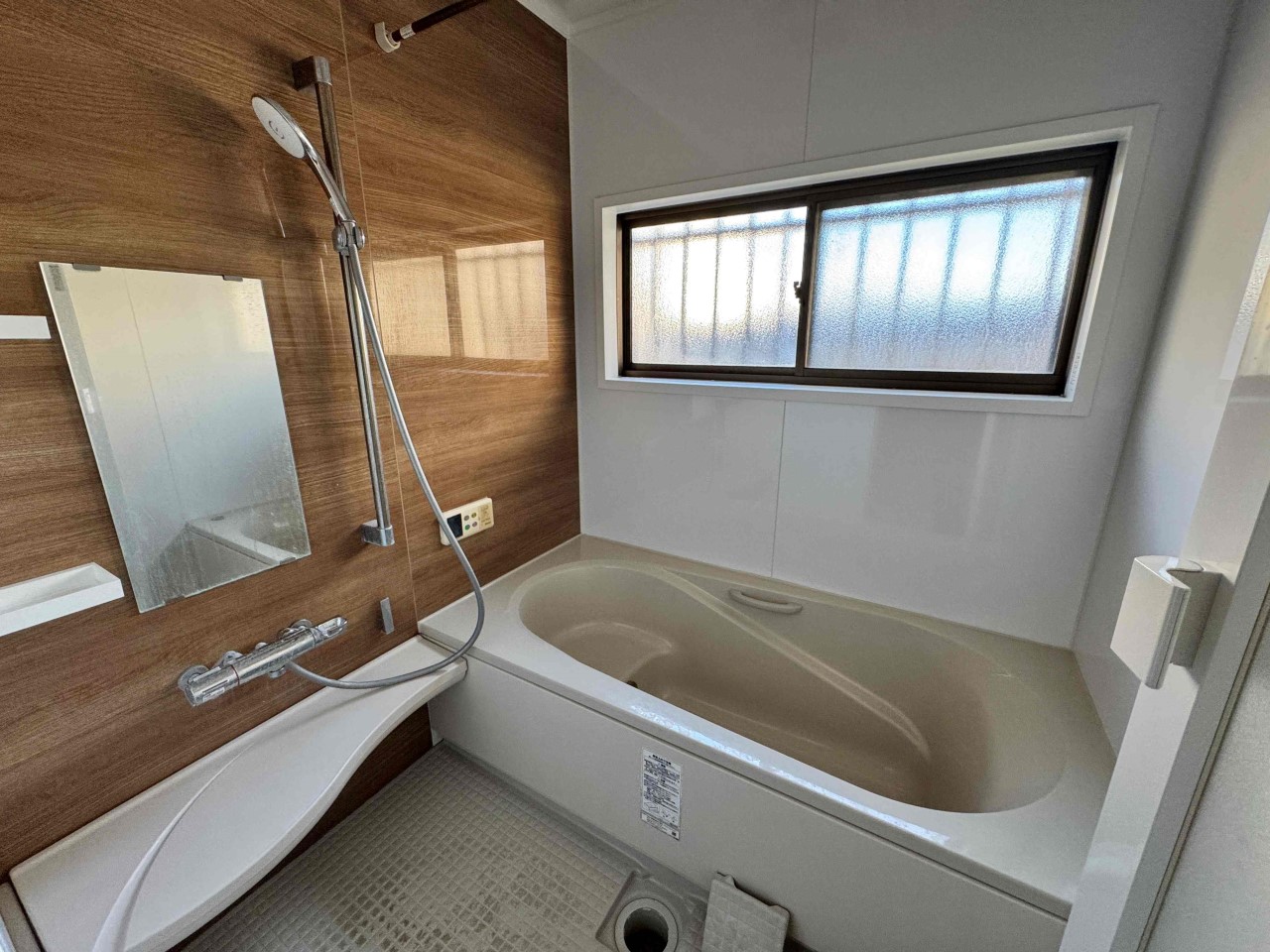 雨の日も快適な浴室乾燥機付き！