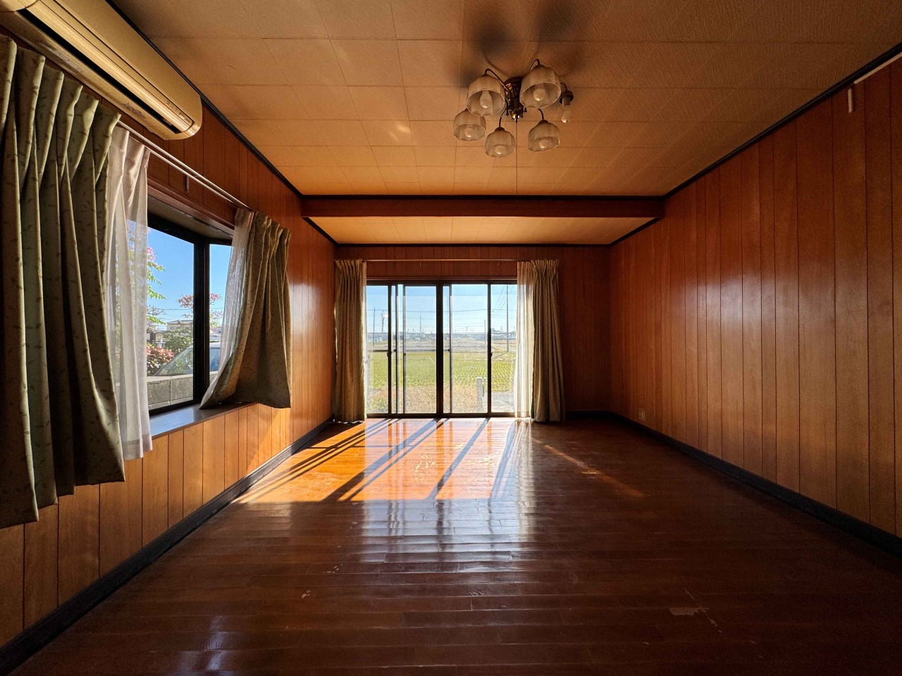 家族でゆったり時間を過ごせるリビング