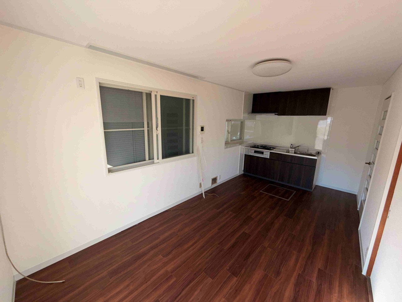 明るく開放的なリビングで家族の団らんにぴったりの空間です