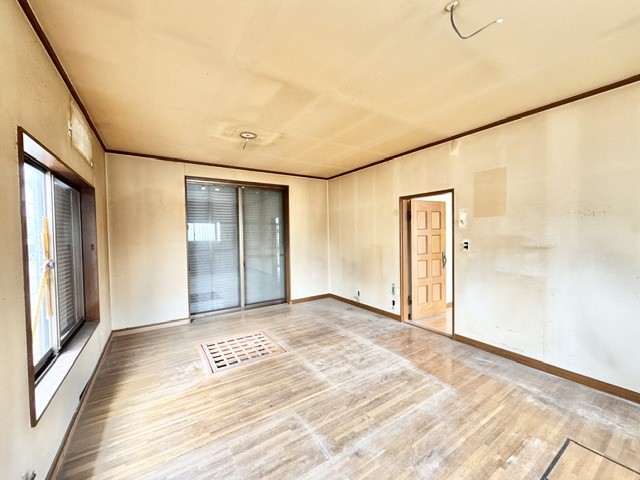 -リフォーム中-◆ダイニングキッチン│料理しながら家族との会話も楽しめる、使いやすいダイニングキッチン