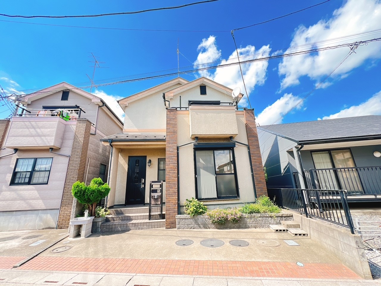 ◆外観｜住宅地なので安心感があり防犯にも繋がります♪