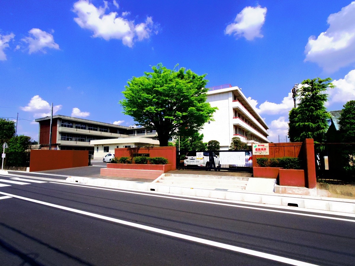 白岡市立西小学校(130m)-