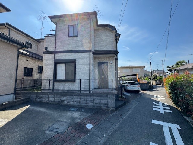 ◆外観｜県道372号線から1本入った通りです♪主要道路に出やすく便利！