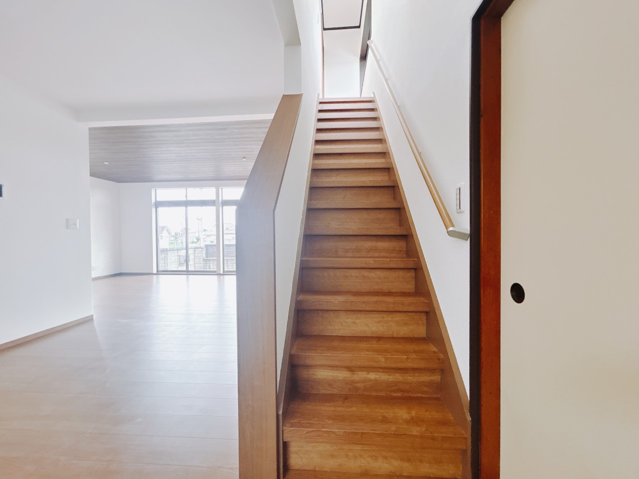 リフォーム完了（令和7年9月）手すり付き階段で上り下りが安全に！