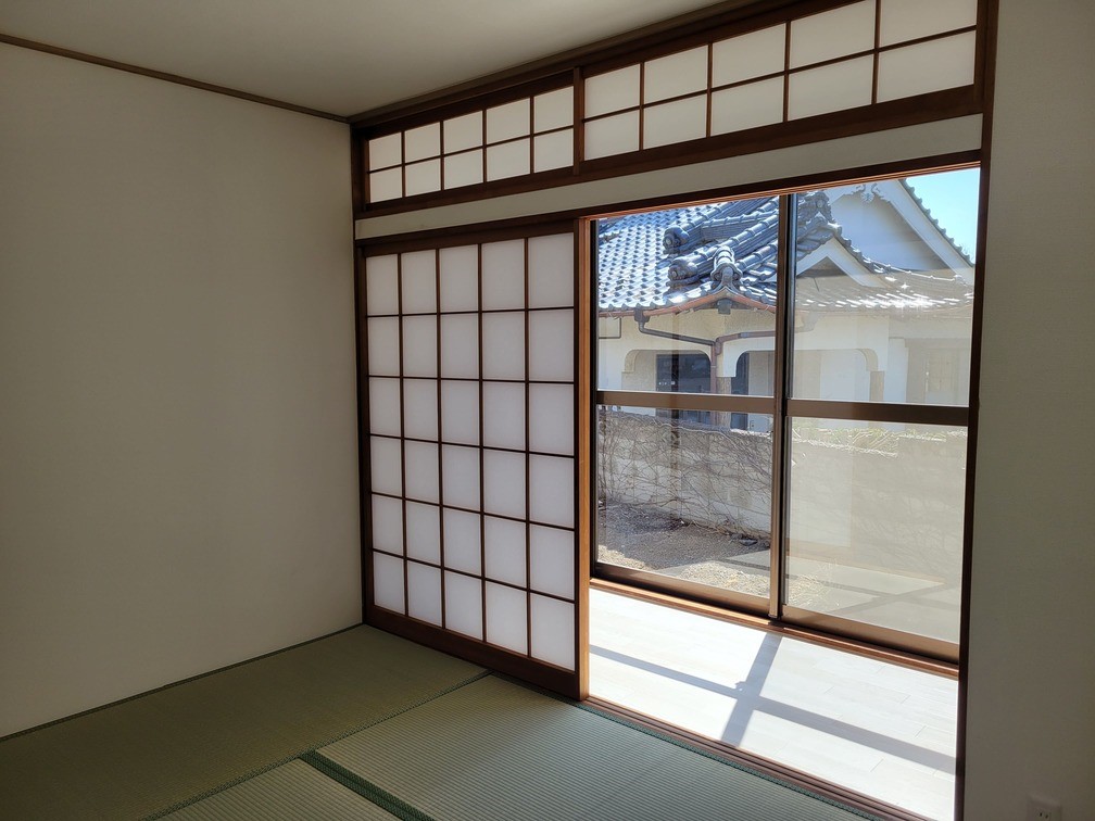 ◆和室｜縁側付き和室で日向ぼっこができそうです♪