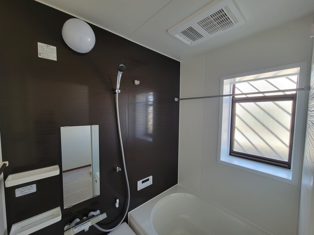 ◆浴室｜ゆったりくつろげるバスルーム！浴室乾燥機付き♪