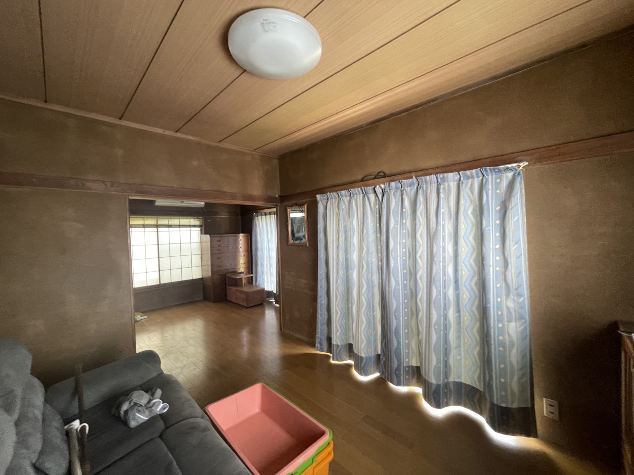 家族団欒できる十分な広さのダイニング