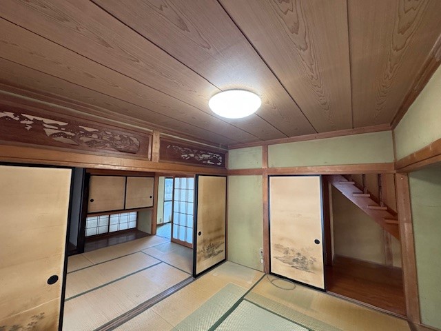 1階東側和室｜ふすまを外せば広々大空間になります！